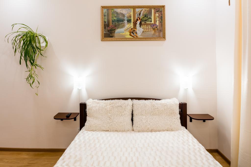 Apartment On Khmelnytskogo Street Lviv Extérieur photo