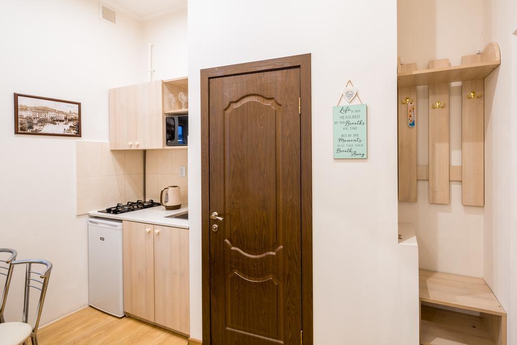 Apartment On Khmelnytskogo Street Lviv Extérieur photo